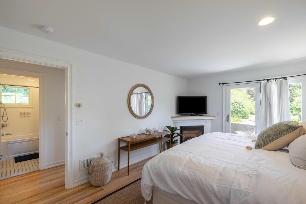 Heated Pool, Driftwood Cottage By Rovetravel East Hampton Exterior foto